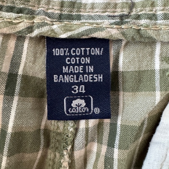 Izod Vintage Y2K Vibe Men's 34 Plaid Golf Cargo Shorts Green Outdoor Cotton - Picture 8 of 16